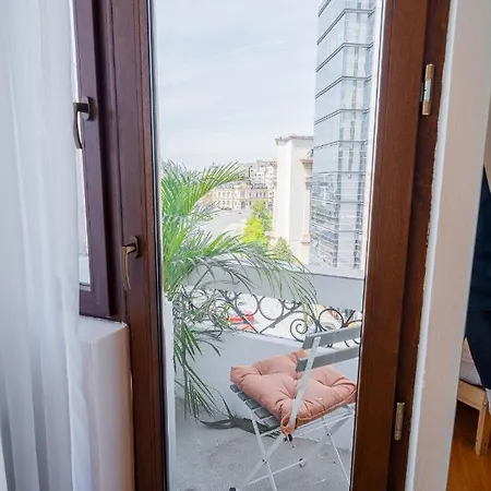Prime Location - Breathtaking Architectural Views